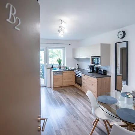 Apart Vila アパート